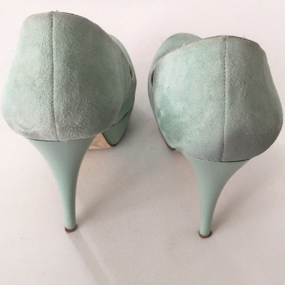 Aldo Suede Pastel Green Heels - Picture 4 of 5